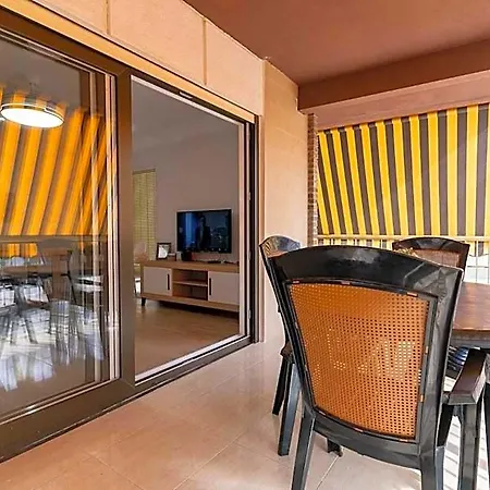 Rentafive - Parking - Reformada - Terraza Lägenhet *