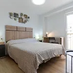 Rentafive - Parking - Reformada - Terraza Apartament