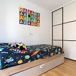 Rentafive - Parking - Reformada - Terraza *