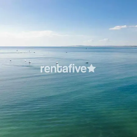 Rentafive - Parking - Reformada - Terraza