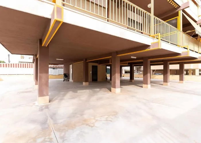 Rentafive - Parking - Reformada - Terraza Apartment *